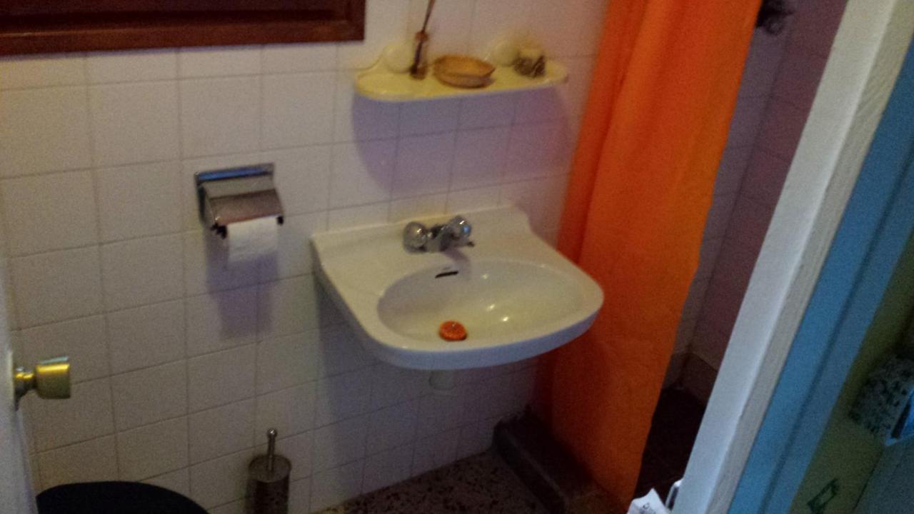 La Casa De Las Burbujas Azules Caspe Zewnętrze zdjęcie